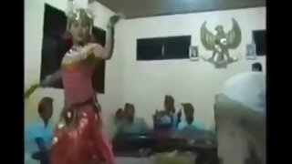 სექს-დამოკიდებულ ახა ...